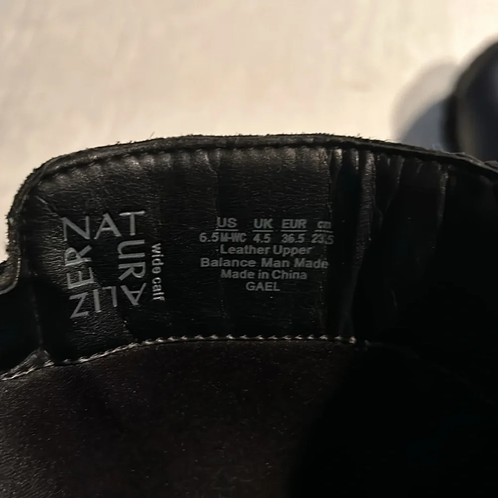 Naturalizer Women’s Tall Black Boots w/ Textured Bottom Size 6.5 Like new - Picture 13 of 16